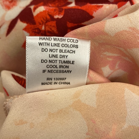 Rose & Olive Floral 3/4 Sleeve Blouse - Picture 10 of 11